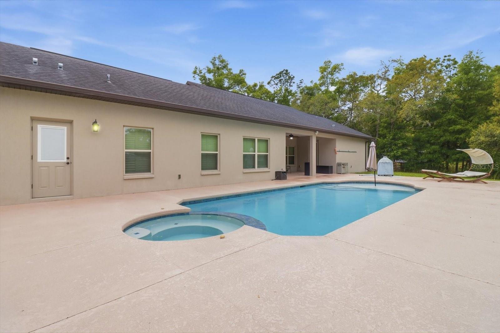 PINE RIDGE UNIT 03 - Residential