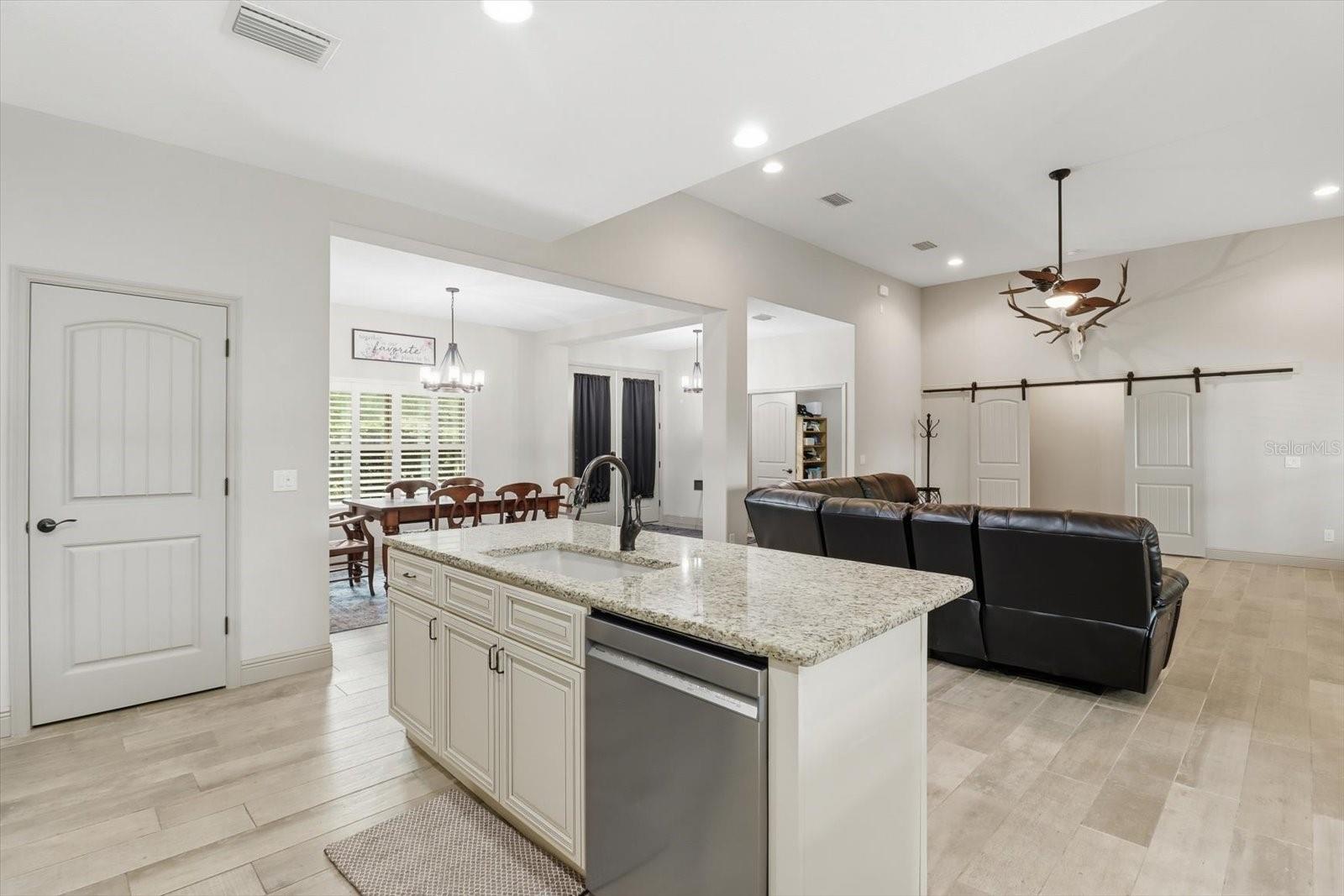 PINE RIDGE UNIT 03 - Residential