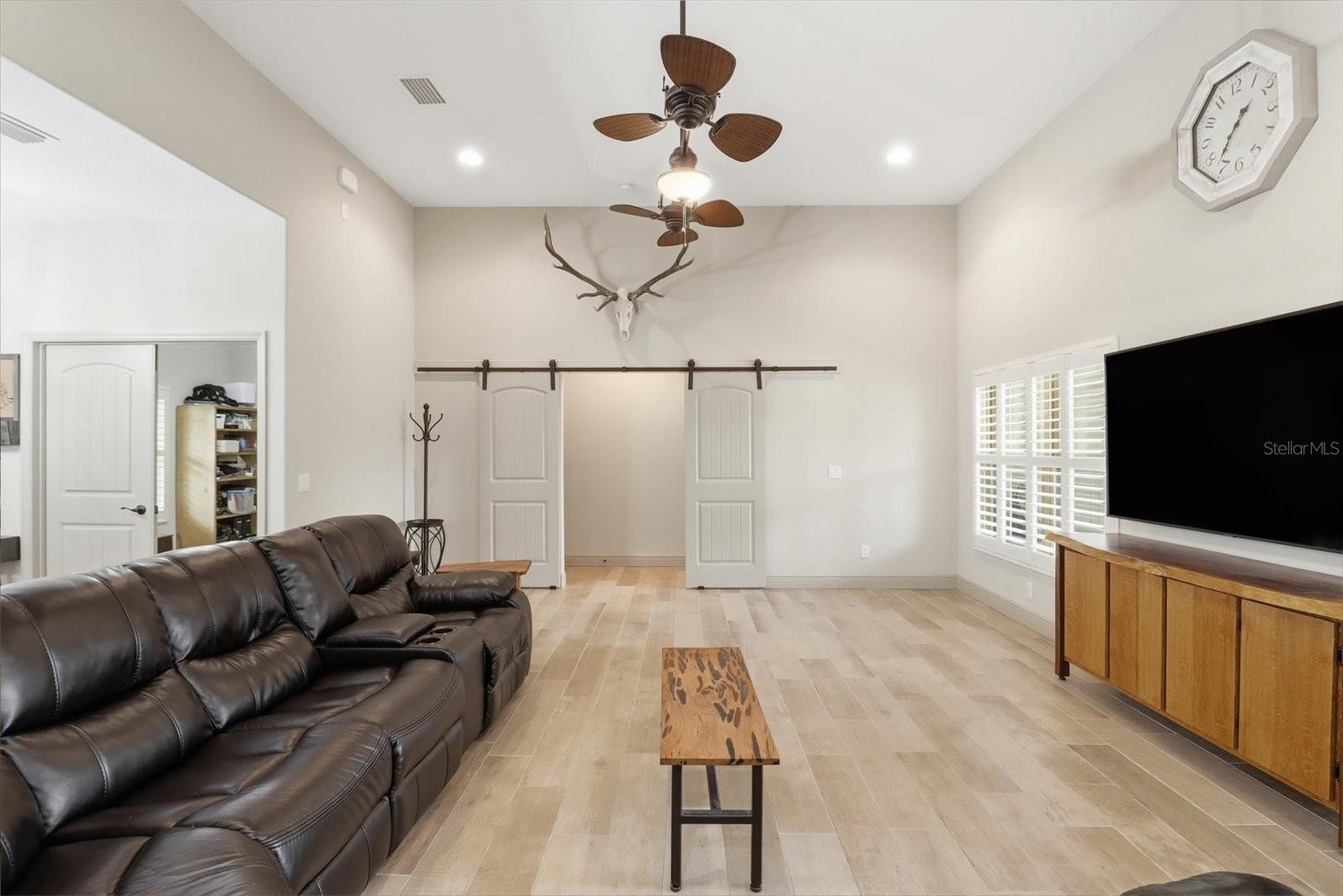 PINE RIDGE UNIT 03 - Residential