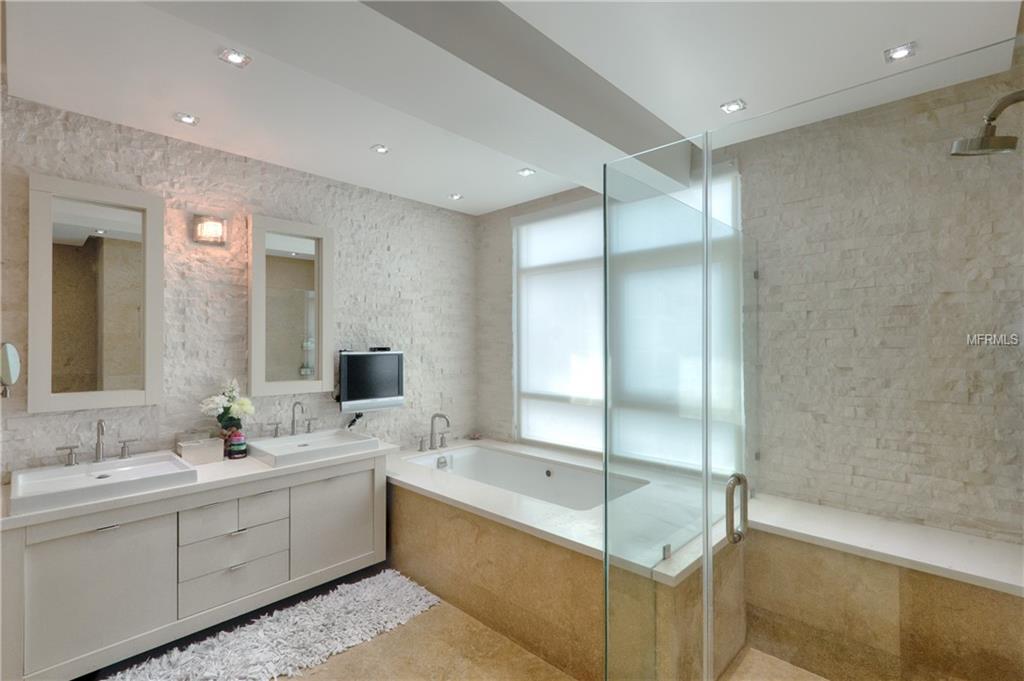 SECTOR CONDADO/SANTURCE - Residential