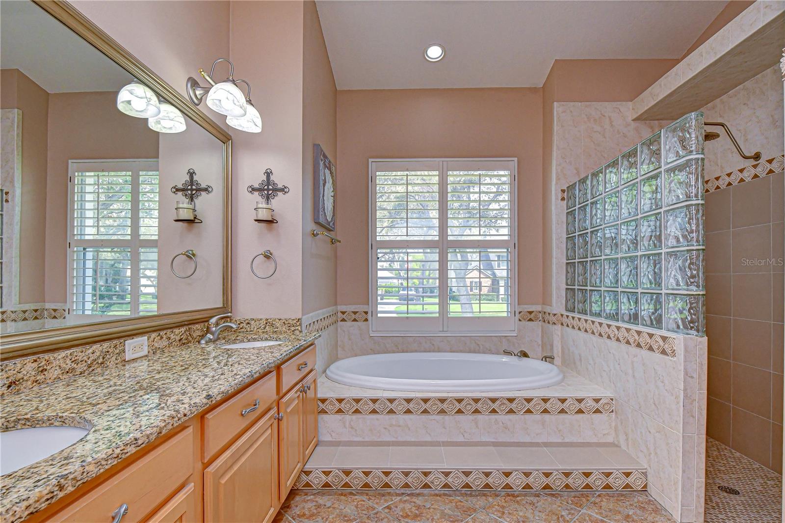 CANTERBURY OAKS - Residential