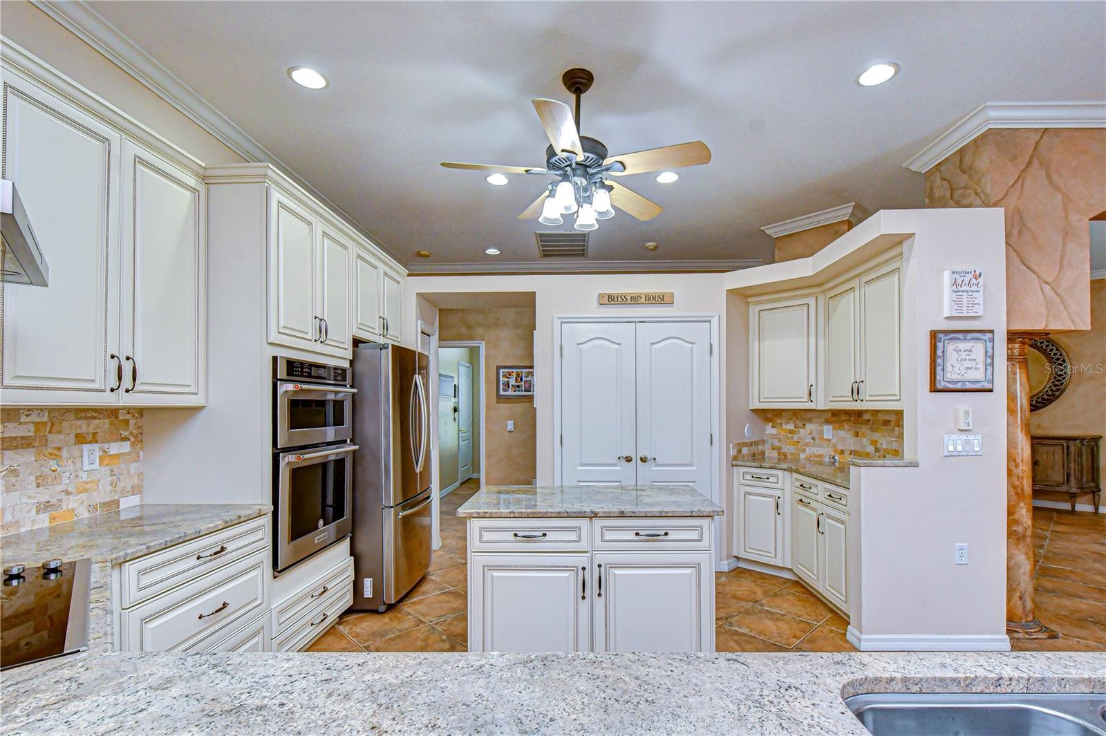 CANTERBURY OAKS - Residential