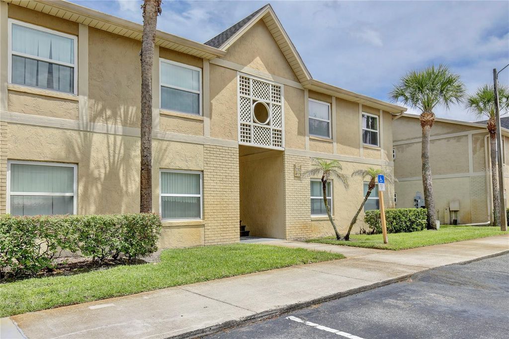 Photo of 9825 Turf Way #7, Orlando, FL 32837 (MLS # O6415247)