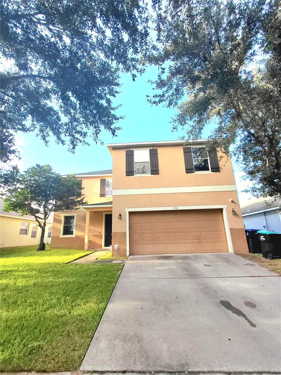 2324 PLANTATION OAK DRIVE