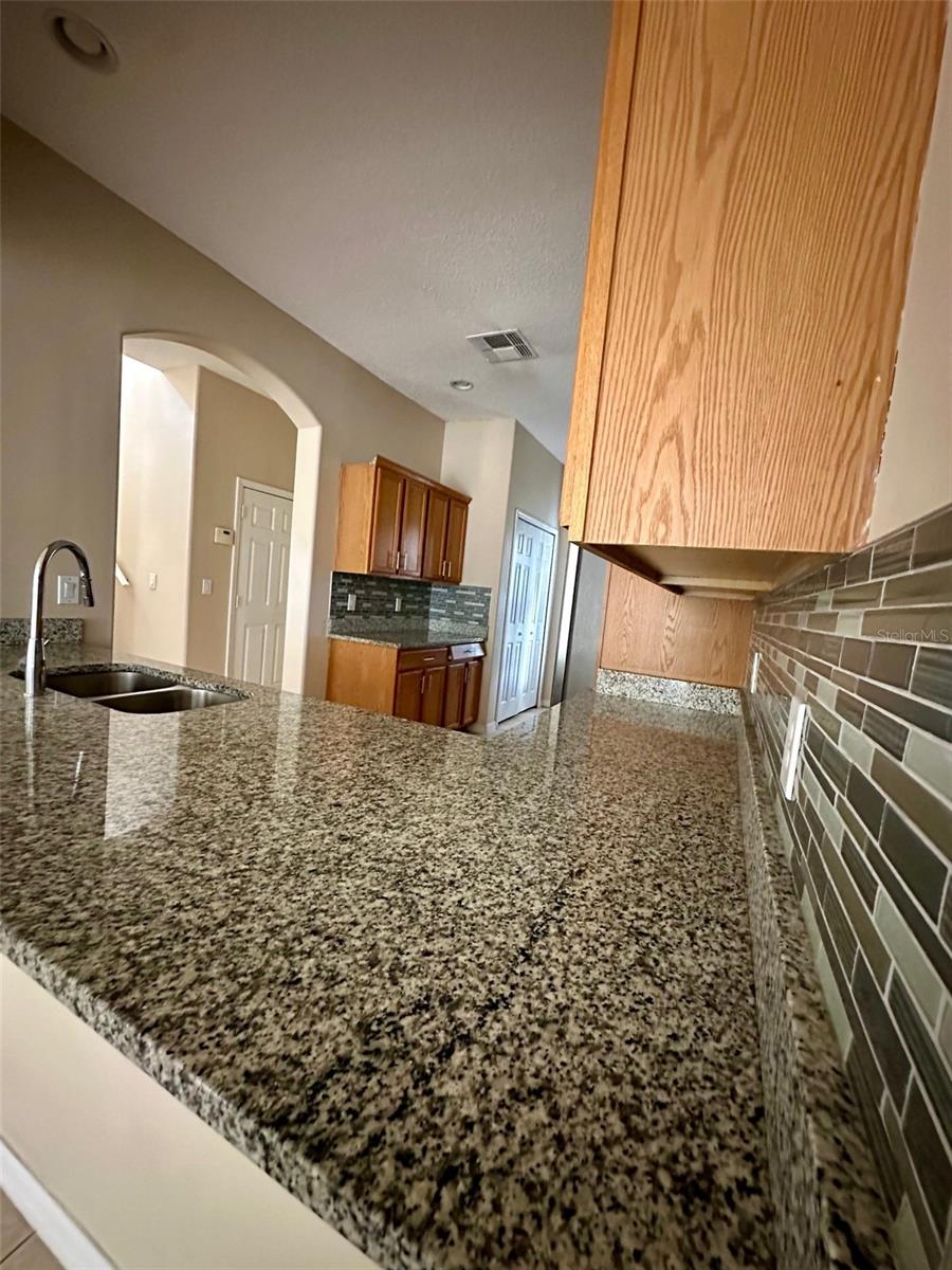HUNTCLIFF PARK 51 48 - Residential