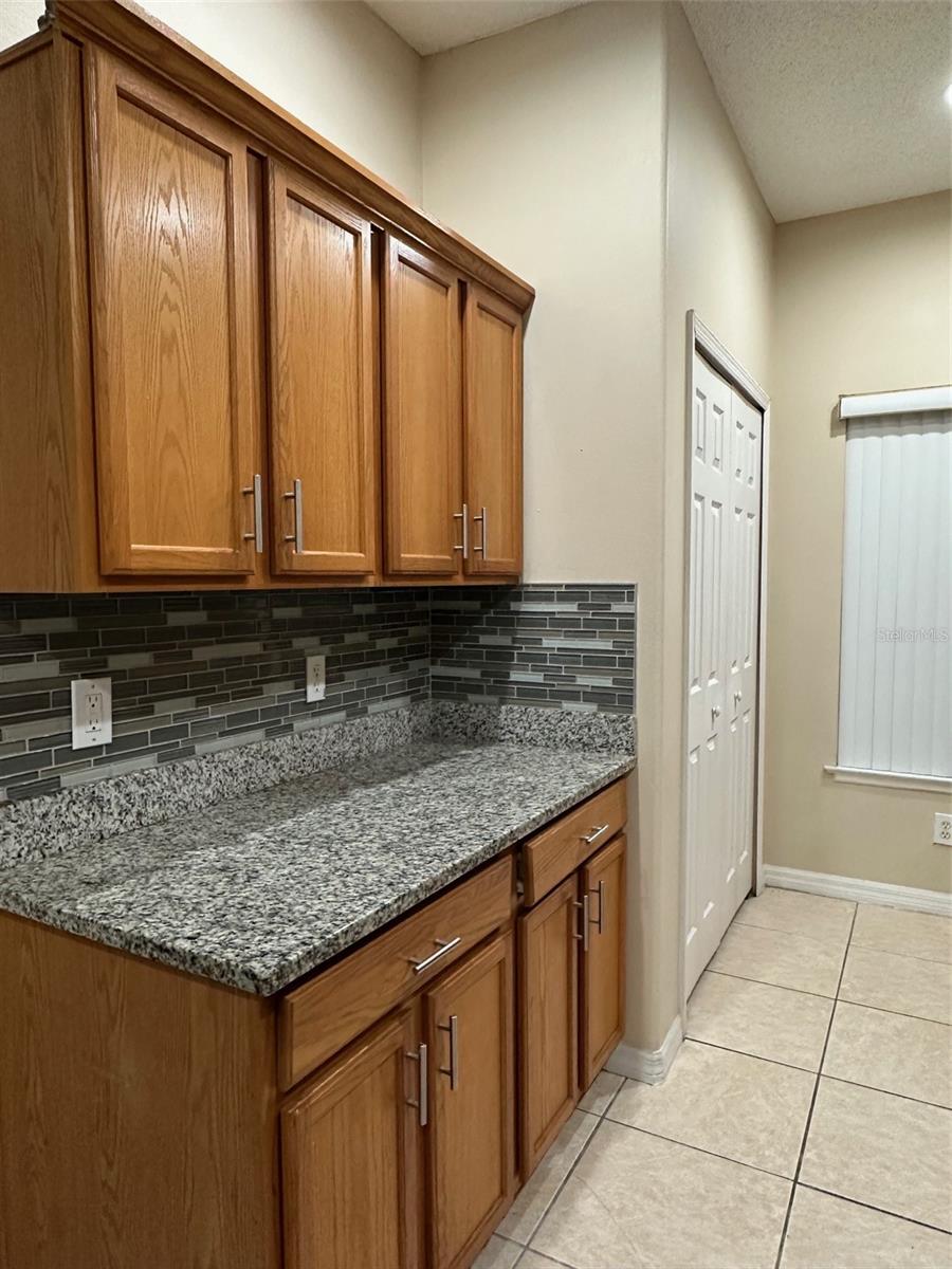 HUNTCLIFF PARK 51 48 - Residential