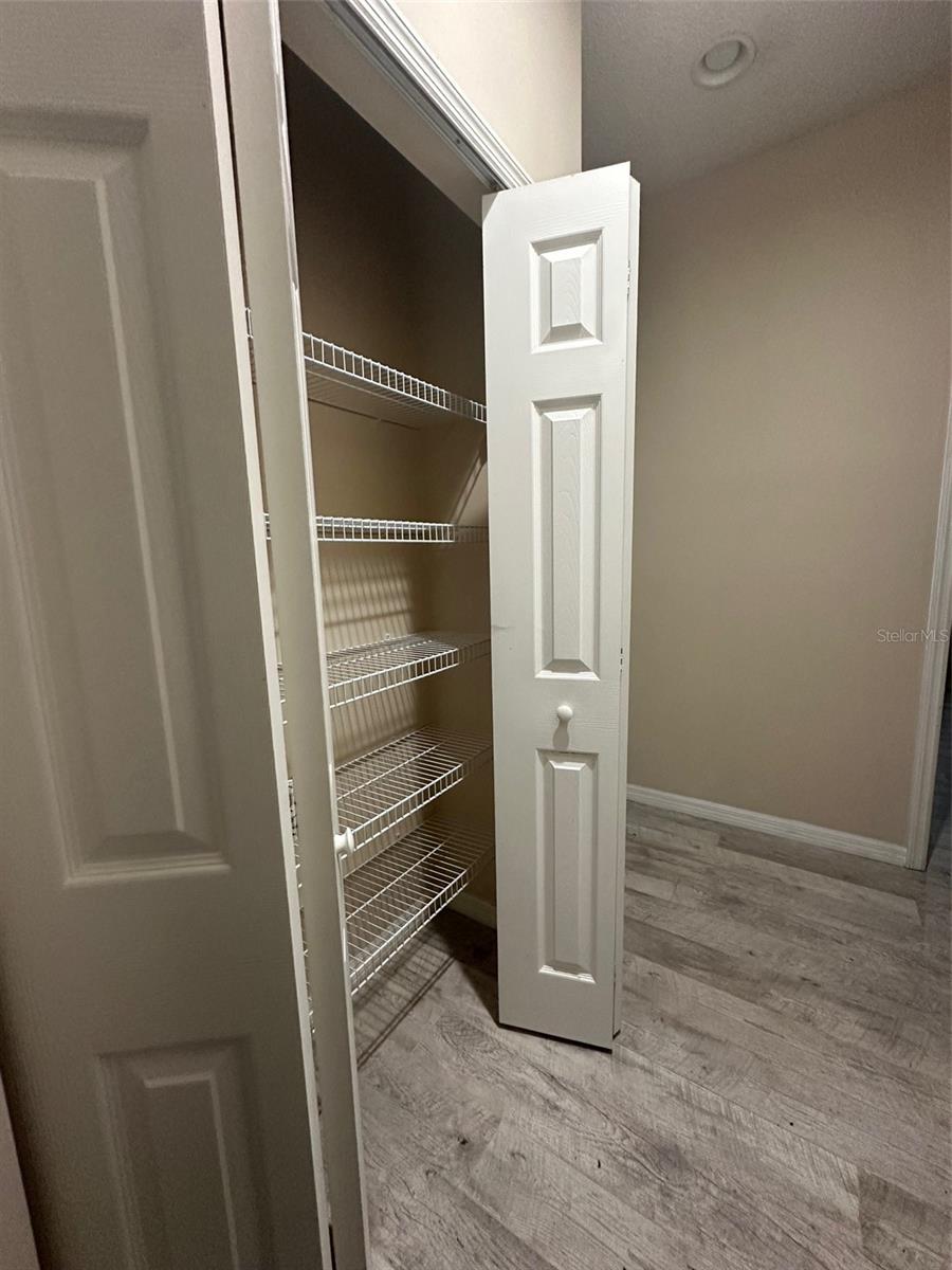 HUNTCLIFF PARK 51 48 - Residential