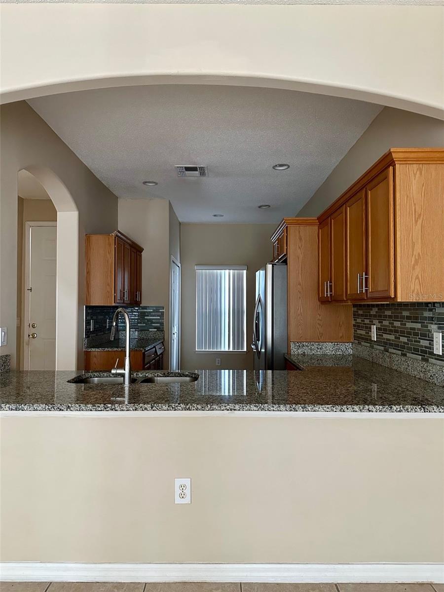 HUNTCLIFF PARK 51 48 - Residential