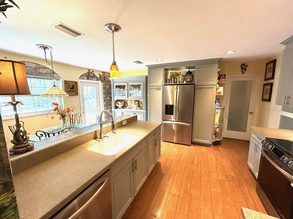 SUNSET HILLS 2ND ADD - Residential