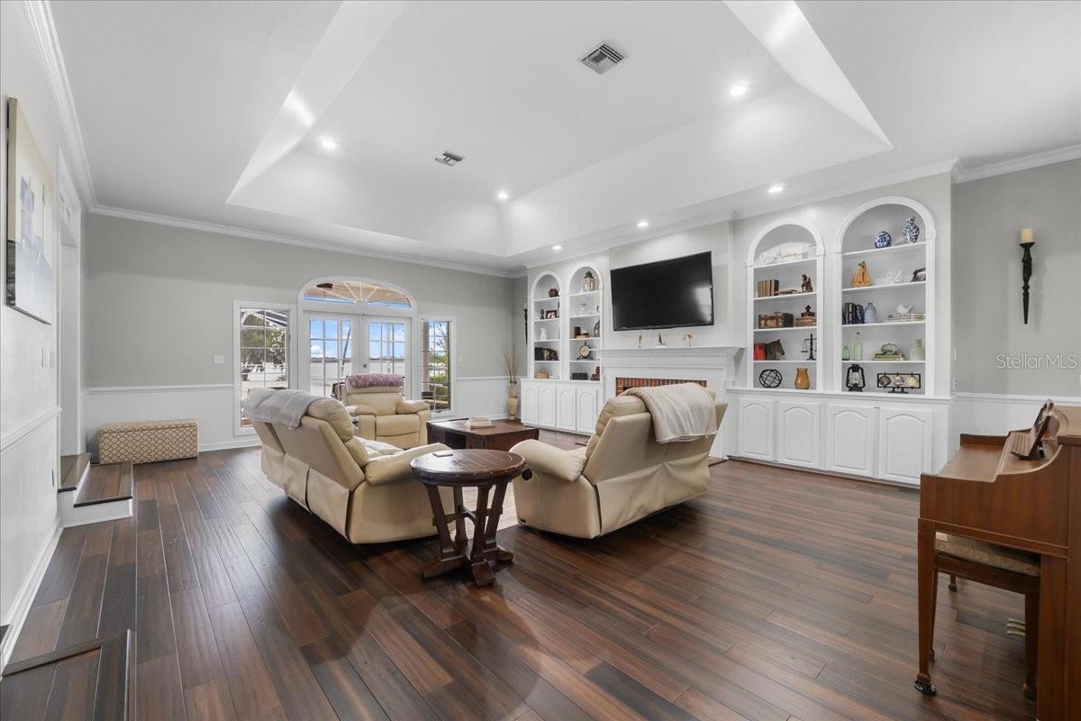 GAINES COVE - Residential