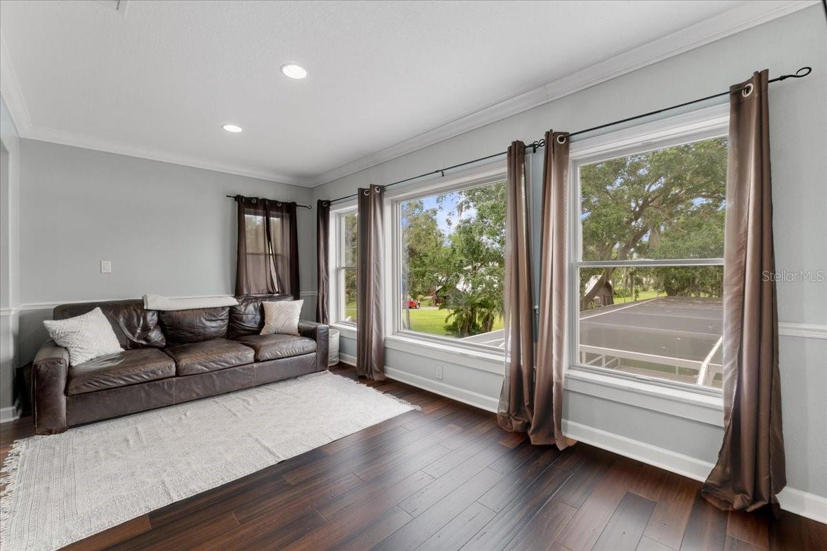 GAINES COVE - Residential