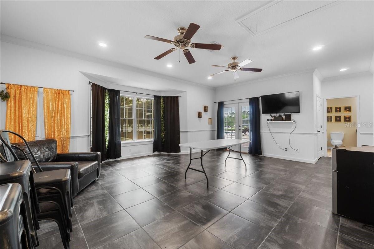 GAINES COVE - Residential