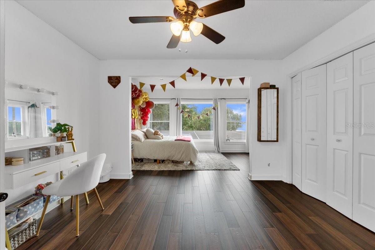 GAINES COVE - Residential