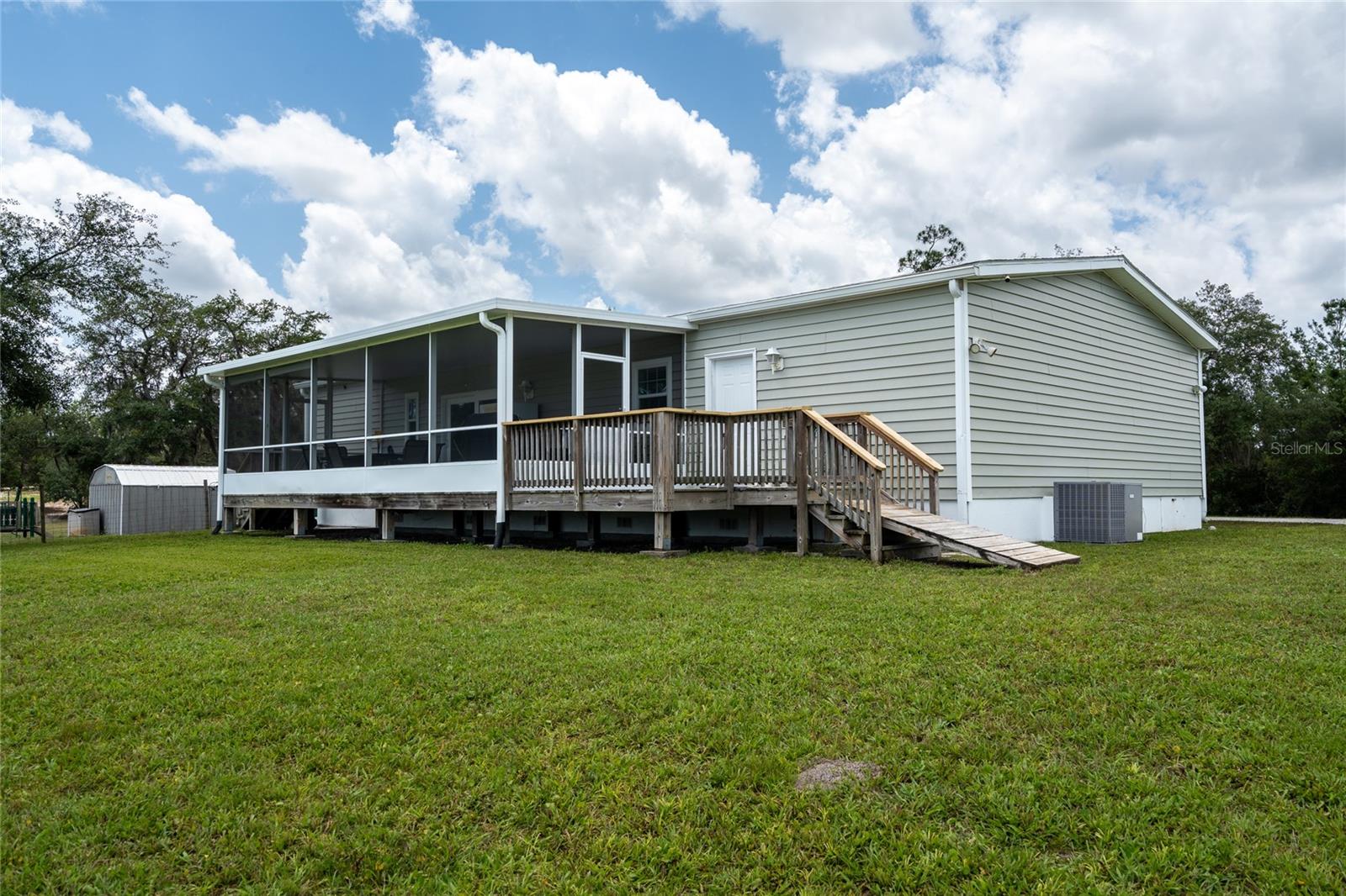 ACREAGE - Residential