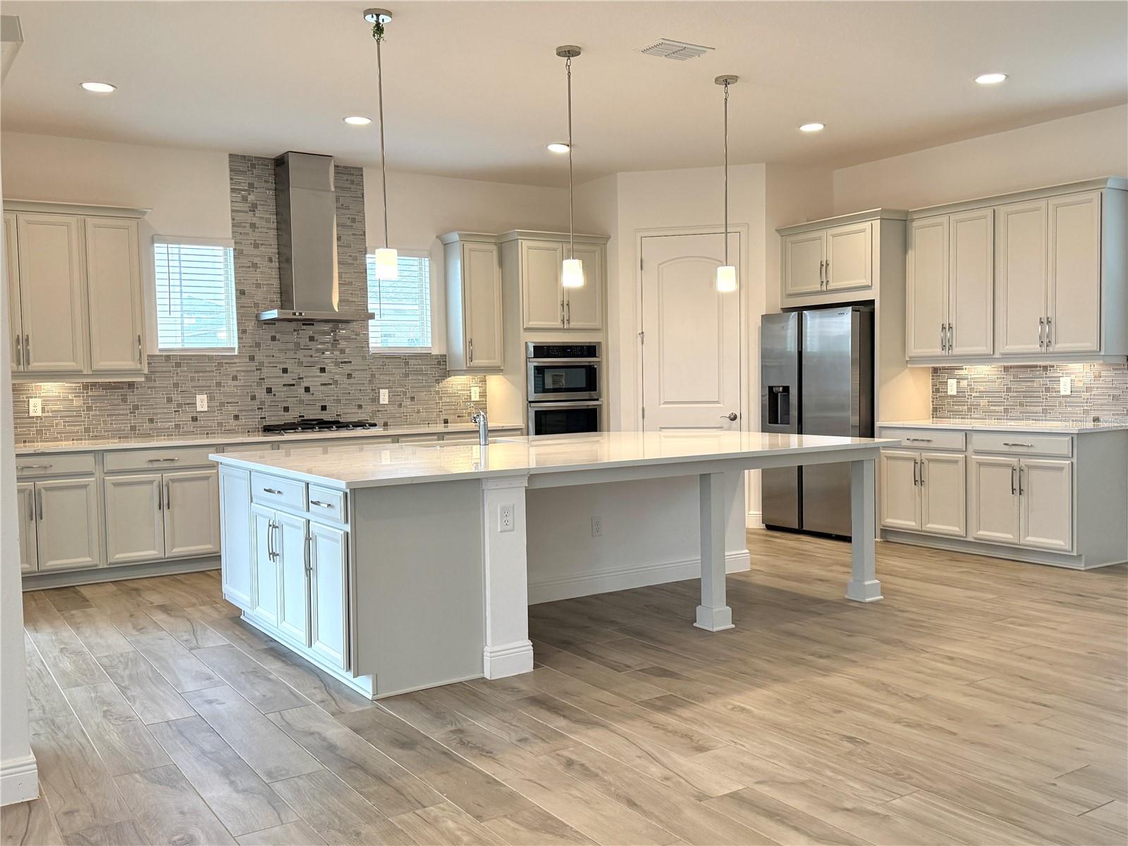 TWIN LAKES PH 8 - Residential Lease