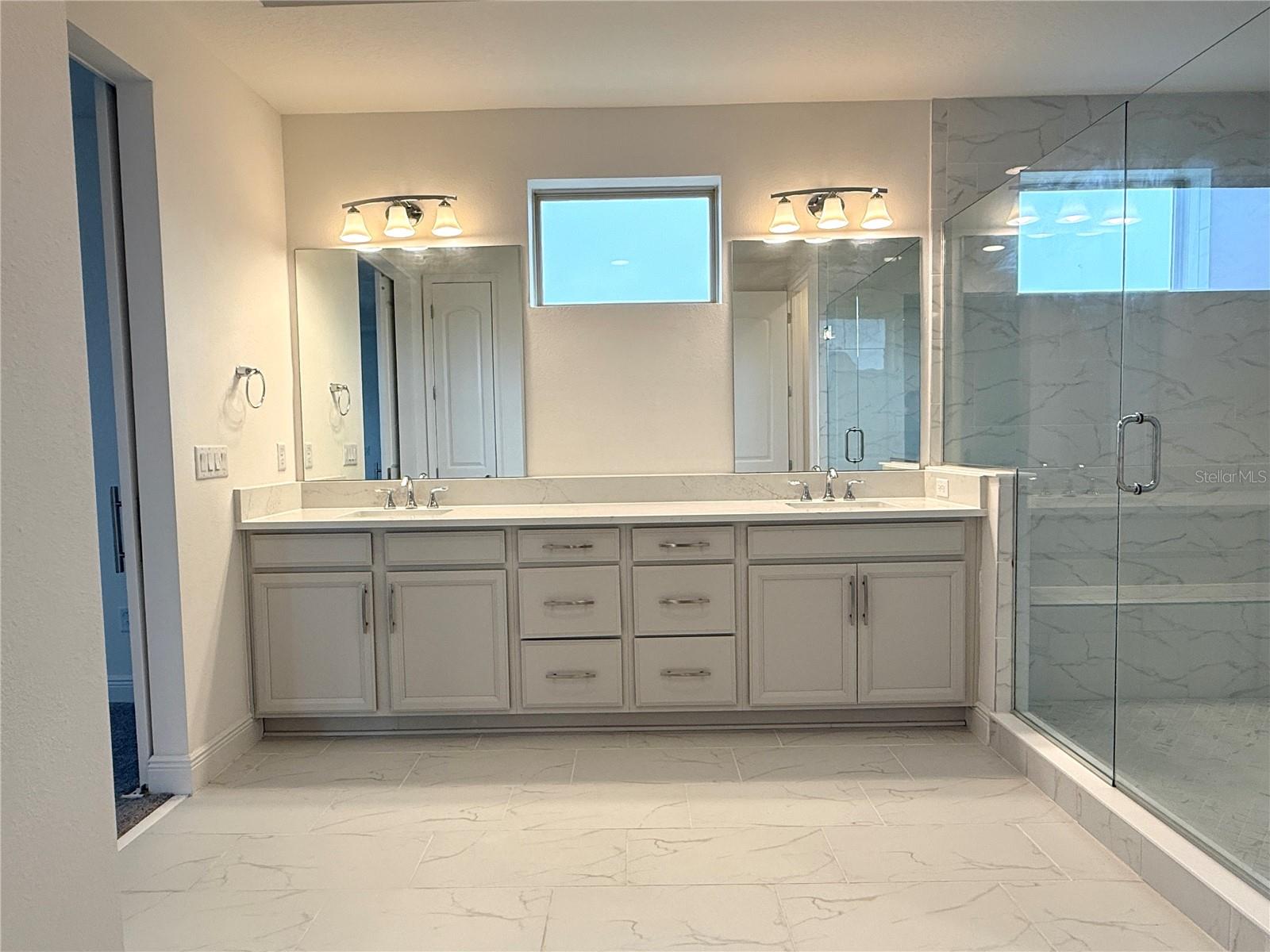 TWIN LAKES PH 8 - Residential Lease