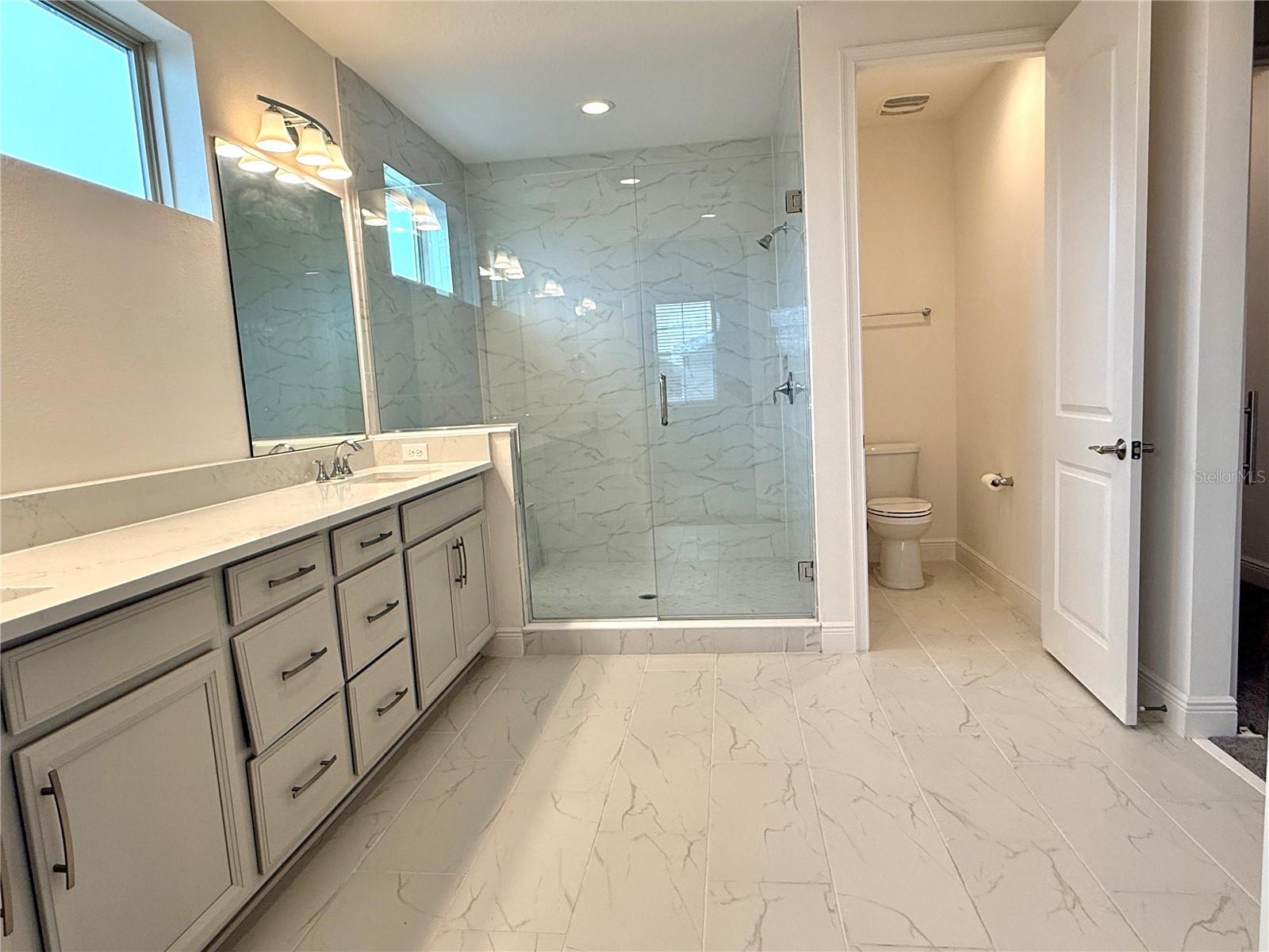 TWIN LAKES PH 8 - Residential Lease