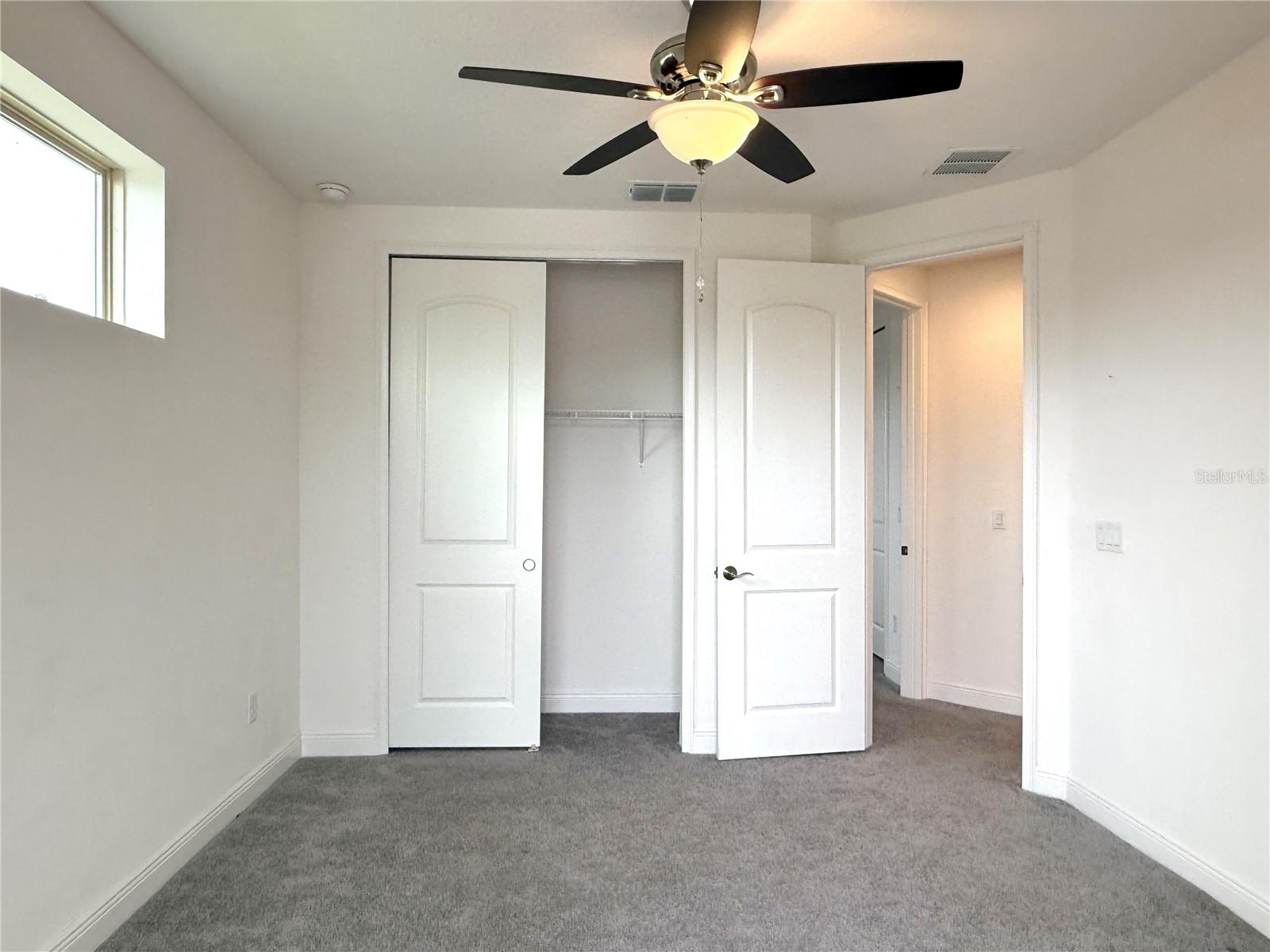 TWIN LAKES PH 8 - Residential Lease