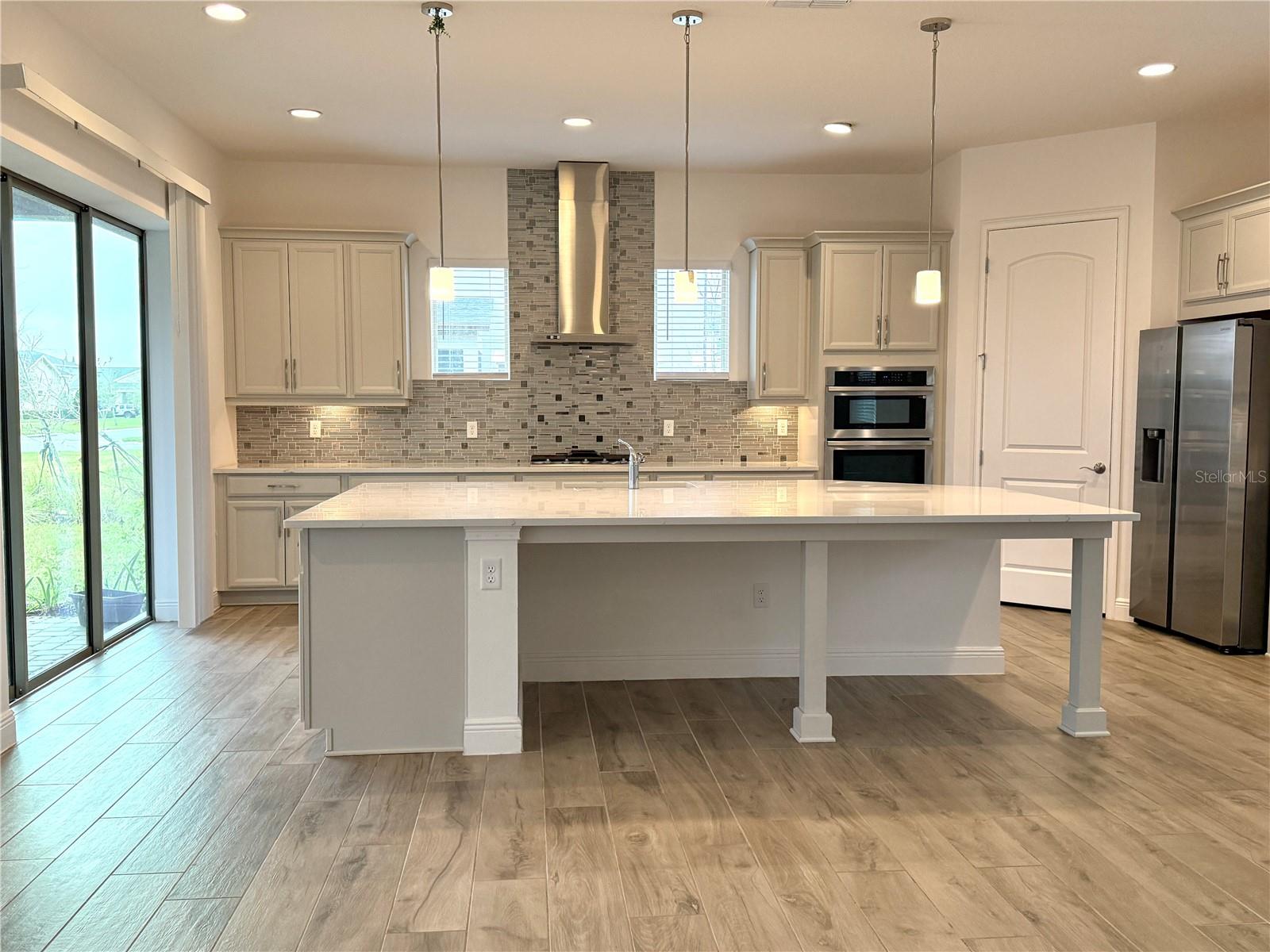 TWIN LAKES PH 8 - Residential Lease