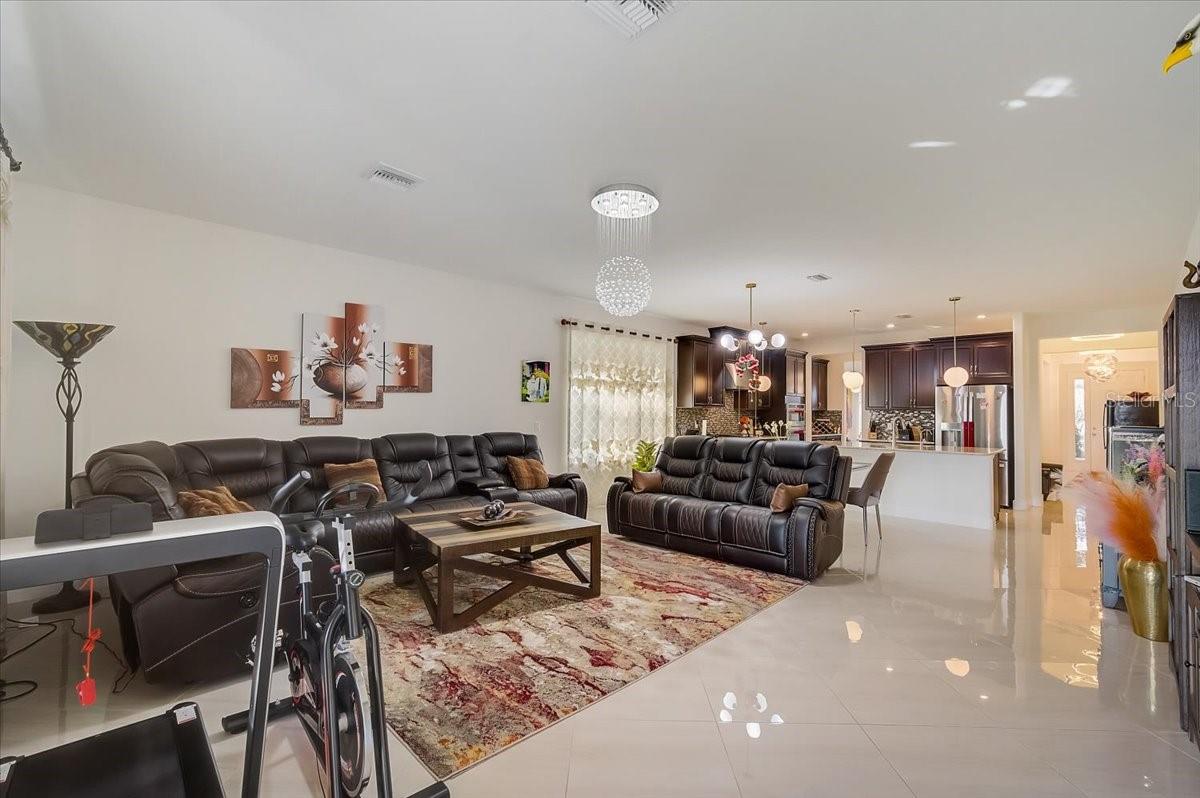 GRANDVIEW AT THE HEIGHTS - Residential