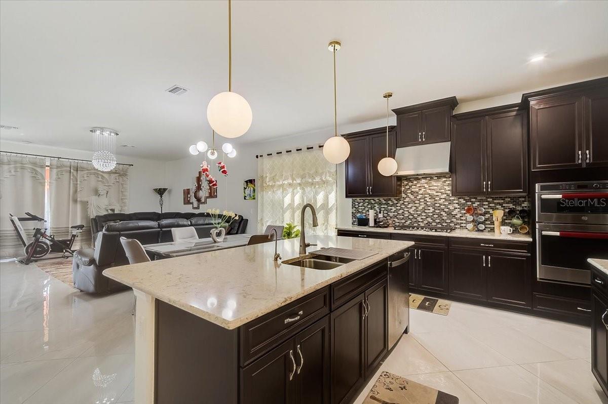 GRANDVIEW AT THE HEIGHTS - Residential