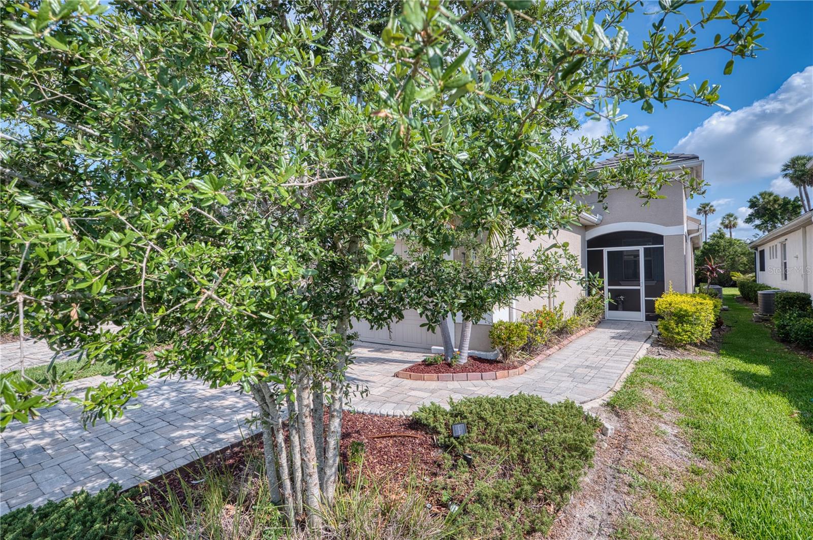 UNIVERSITY VILLAGE - Residential