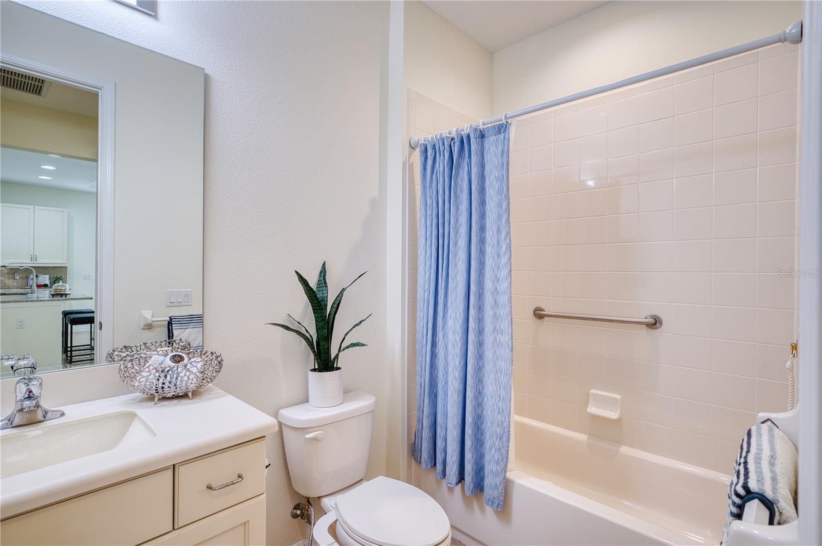 UNIVERSITY VILLAGE - Residential