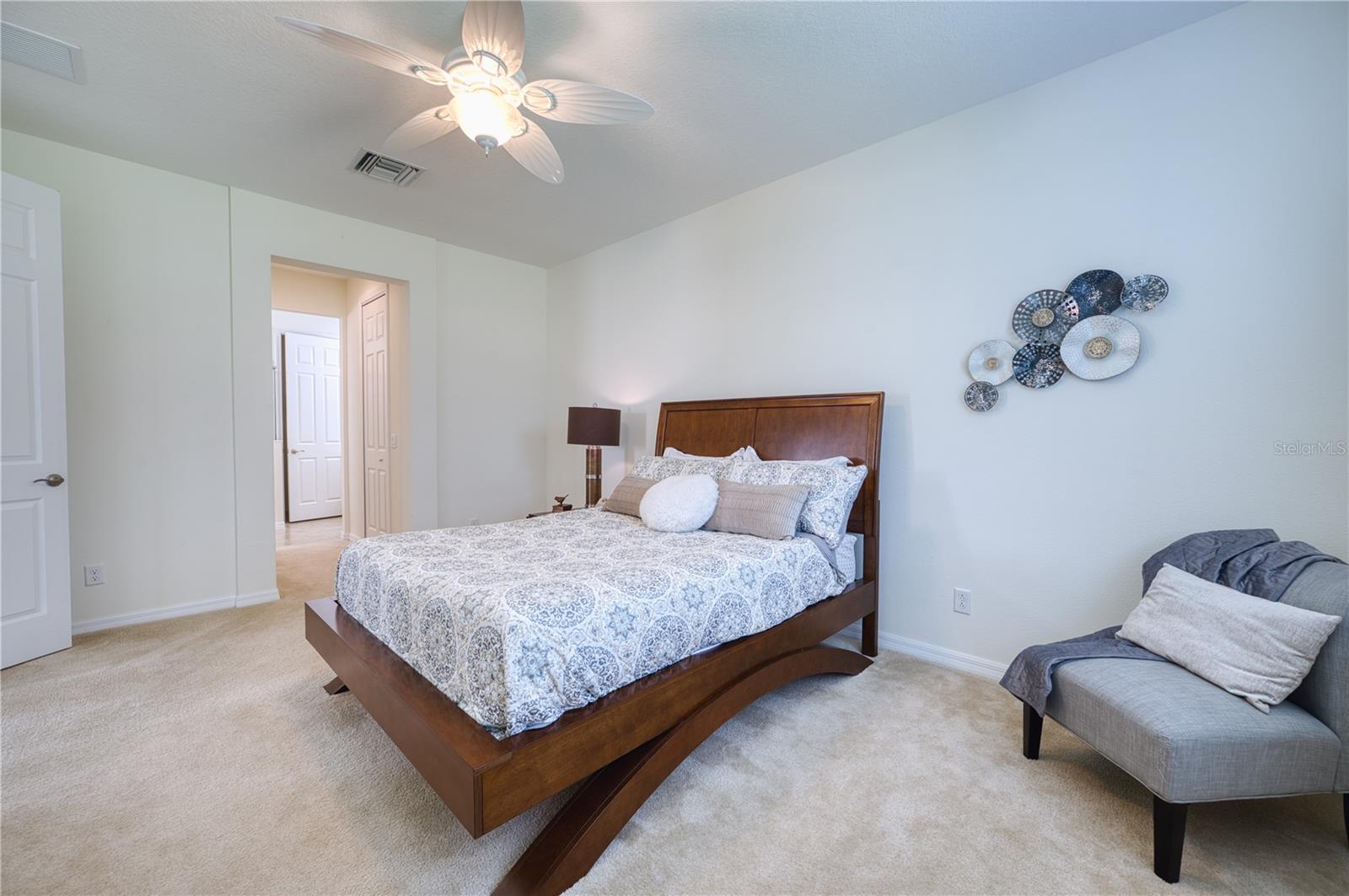 UNIVERSITY VILLAGE - Residential