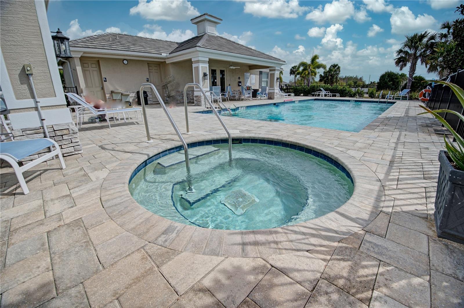 UNIVERSITY VILLAGE - Residential