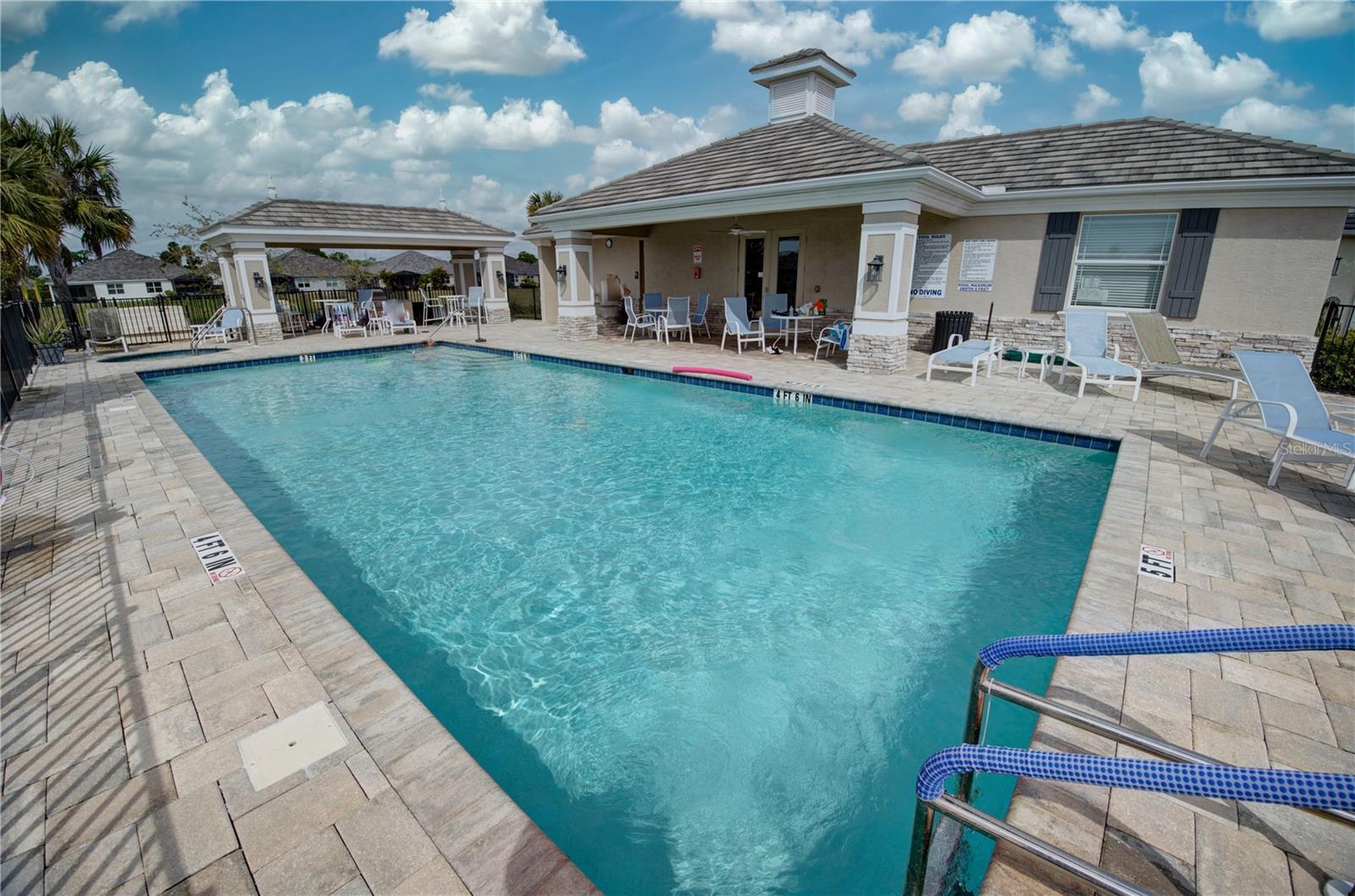 UNIVERSITY VILLAGE - Residential