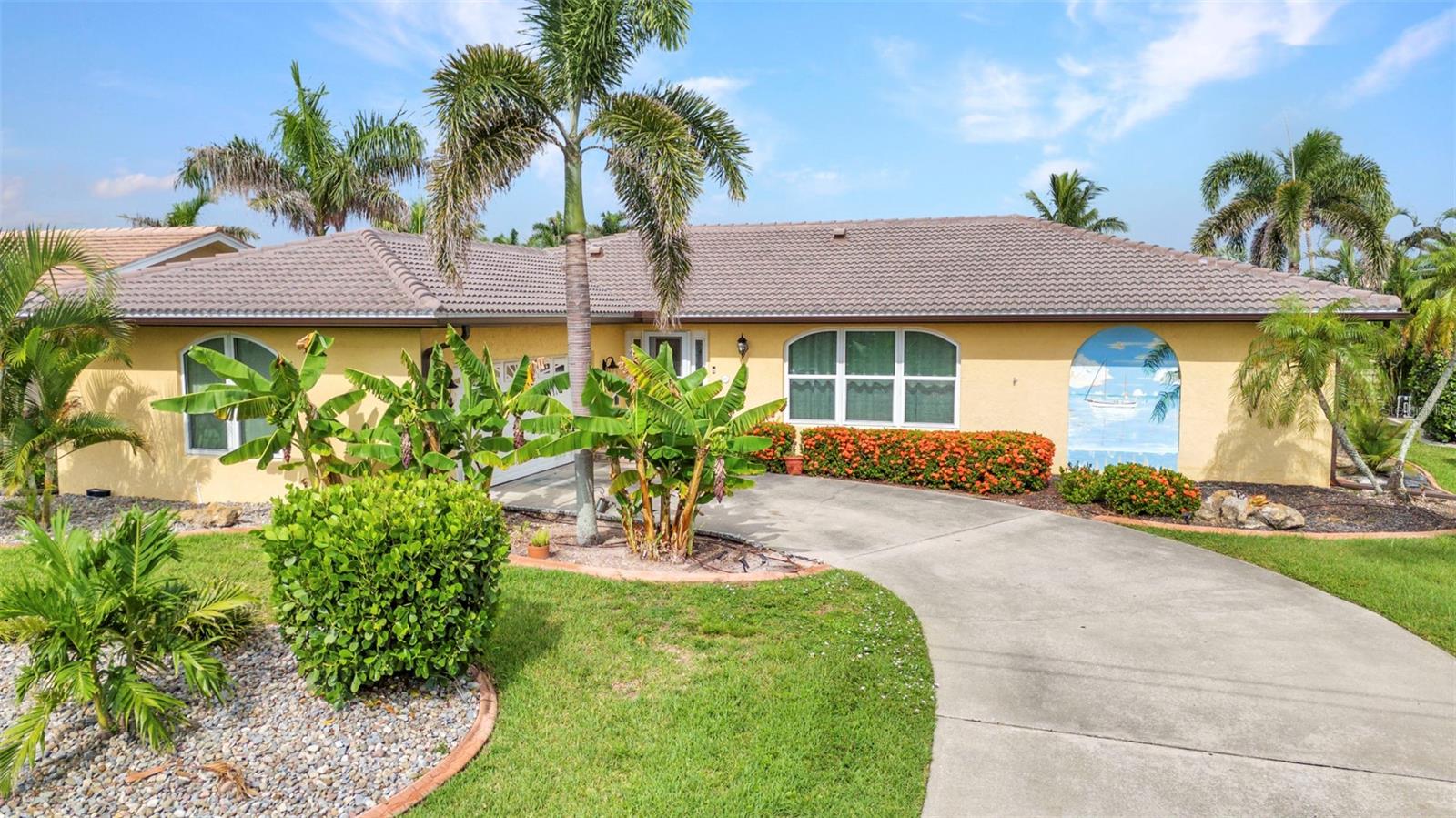 33 OCEAN DRIVE
