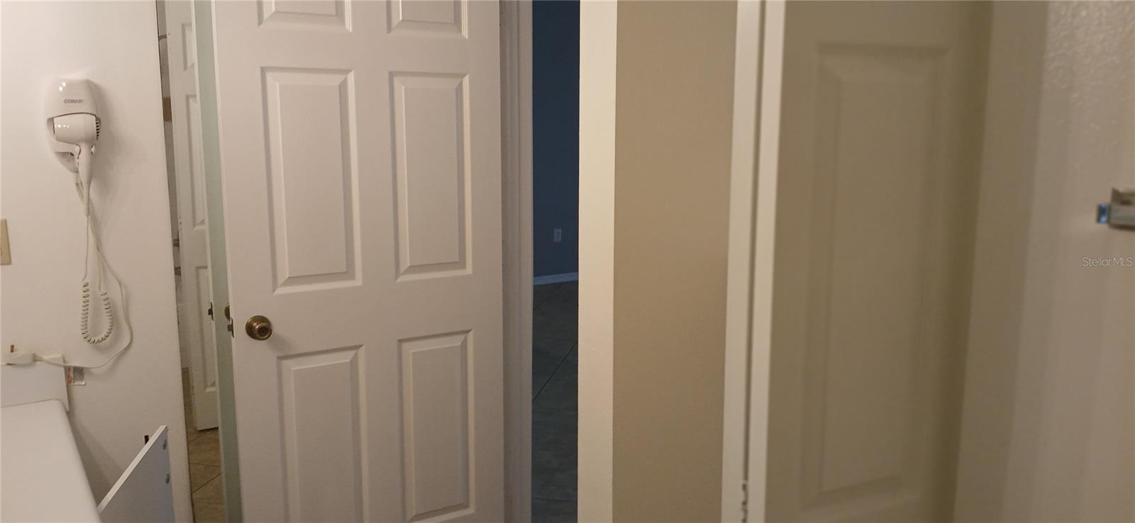 THE PINNACLE AT CARROLLWOOD A - Residential Lease