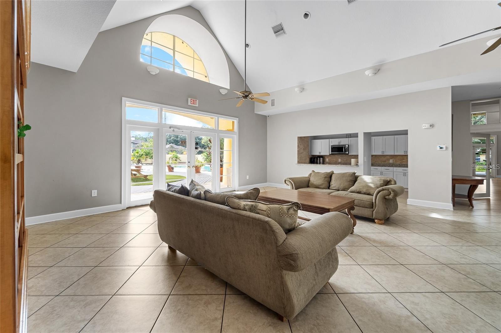 THE PINNACLE AT CARROLLWOOD A - Residential Lease