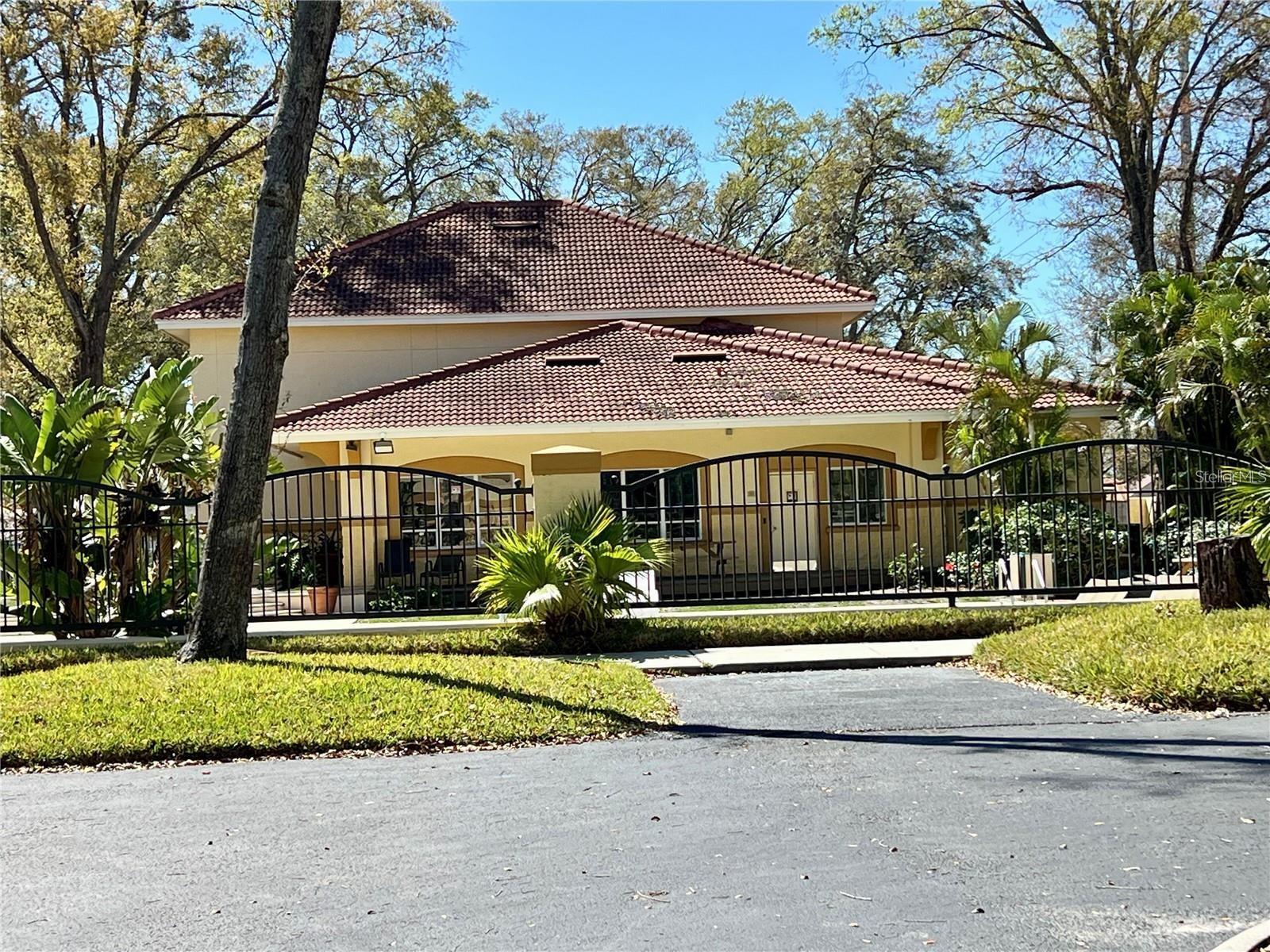 THE PINNACLE AT CARROLLWOOD A - Residential Lease