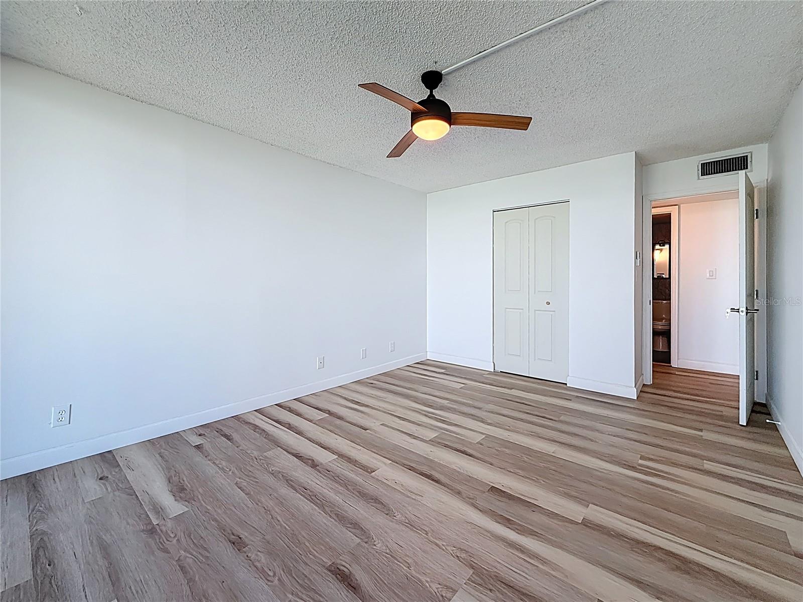 KEY CAPRI CONDO - Residential