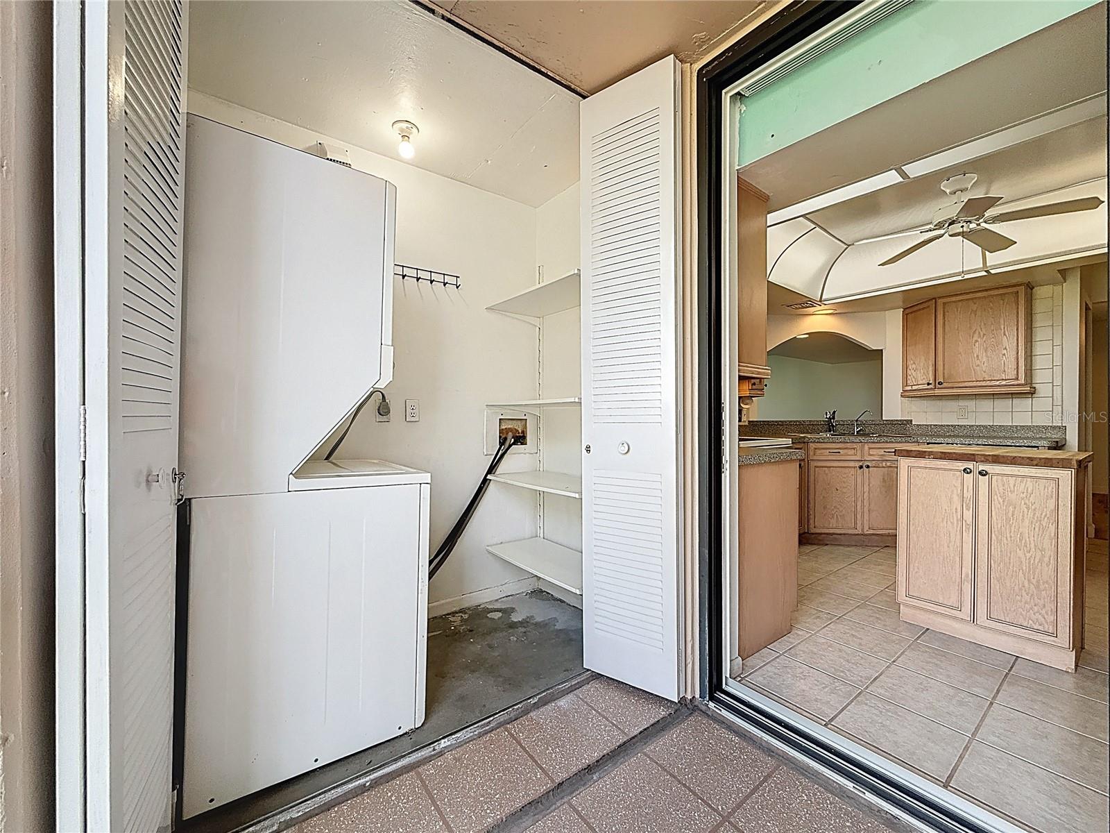 KEY CAPRI CONDO - Residential