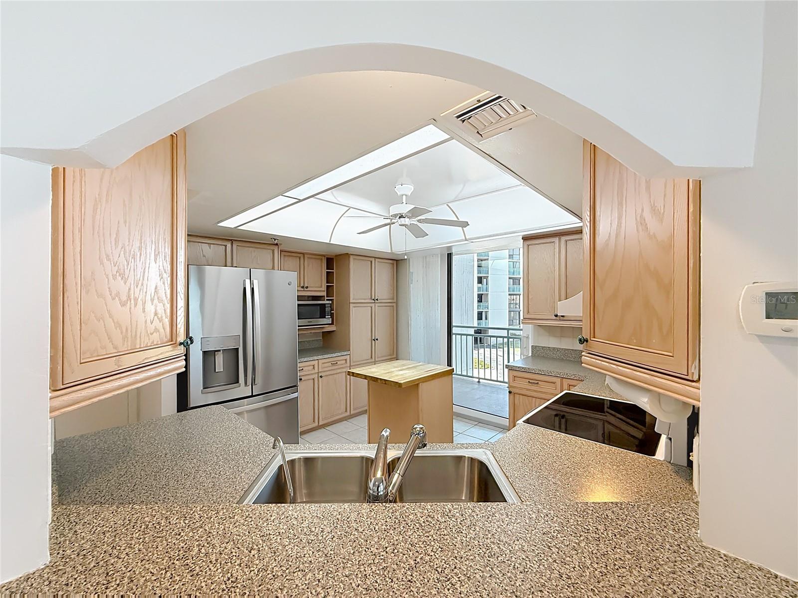 KEY CAPRI CONDO - Residential