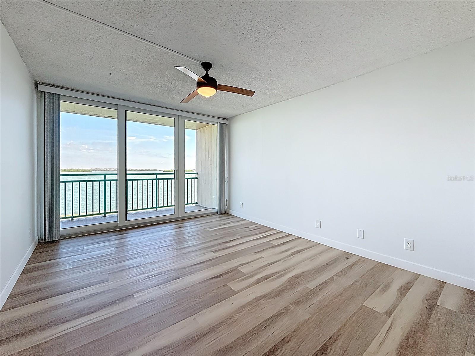 KEY CAPRI CONDO - Residential