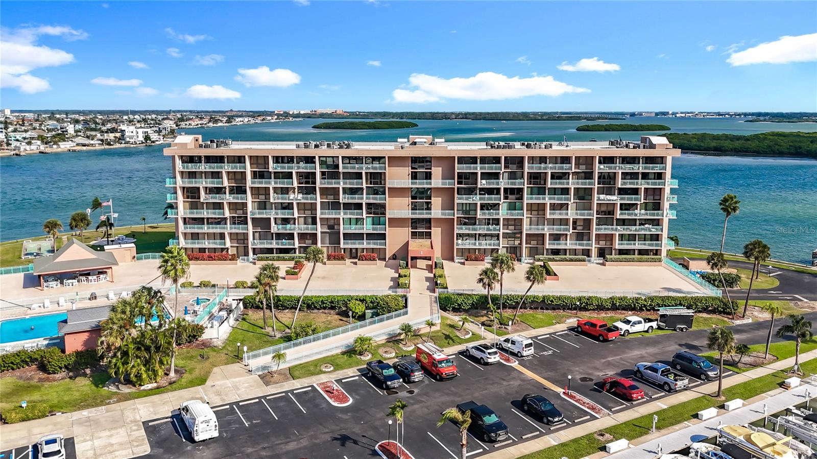KEY CAPRI CONDO - Residential