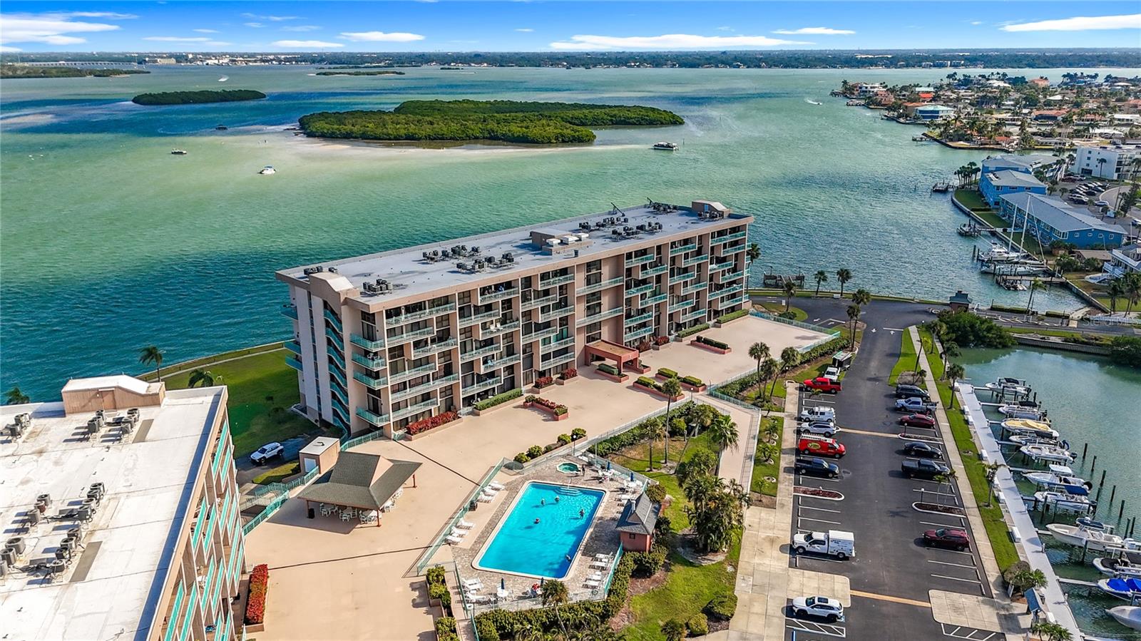 KEY CAPRI CONDO - Residential