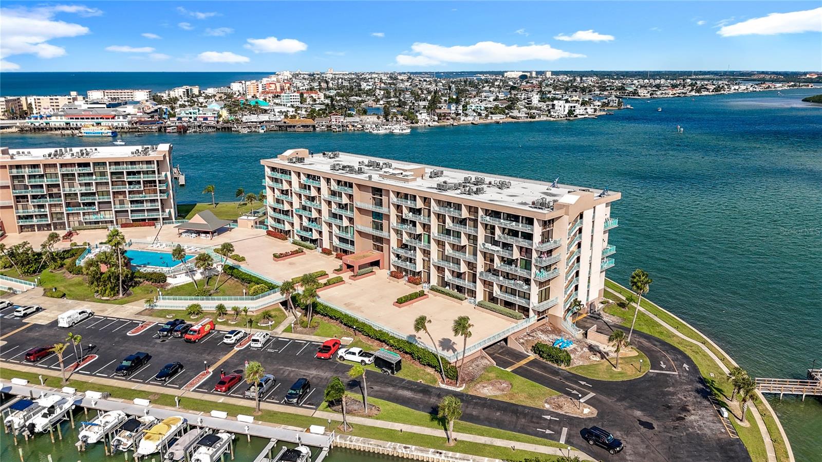 KEY CAPRI CONDO - Residential