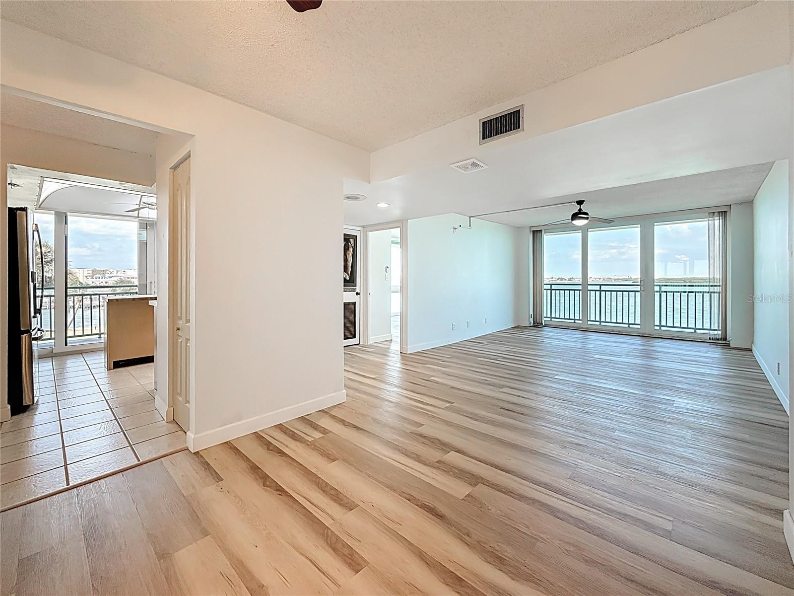 KEY CAPRI CONDO - Residential