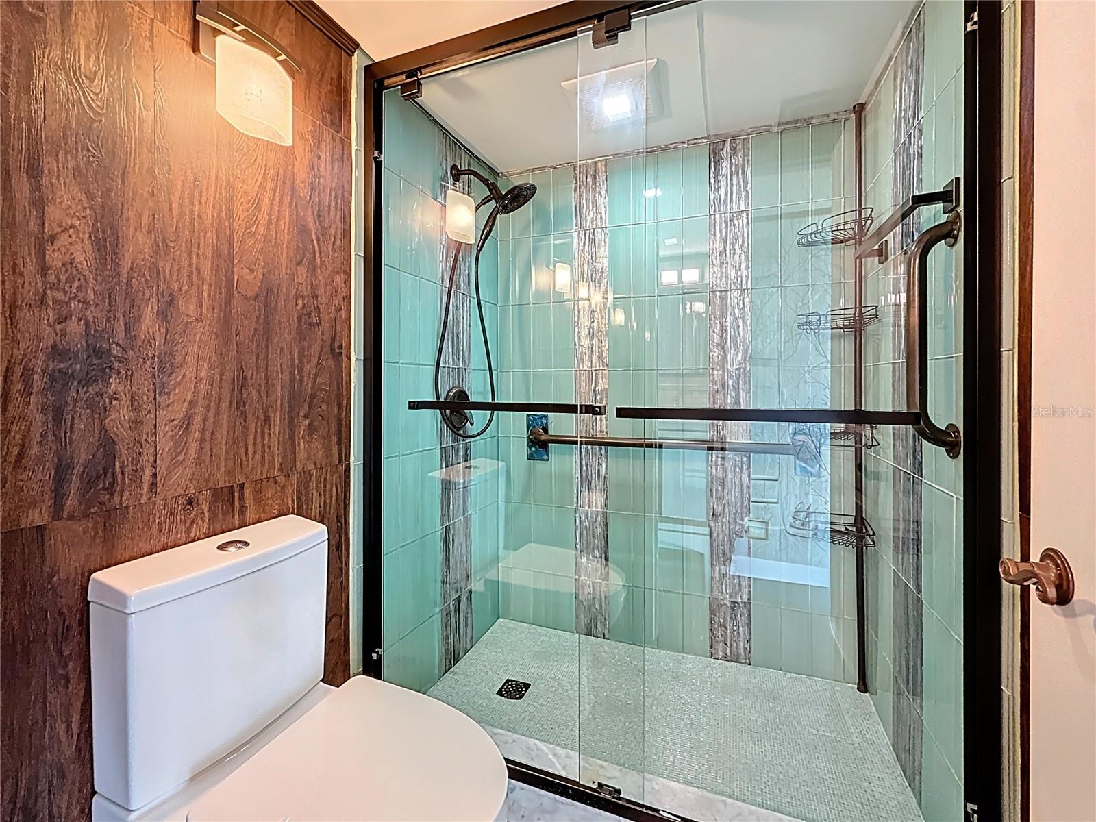 KEY CAPRI CONDO - Residential