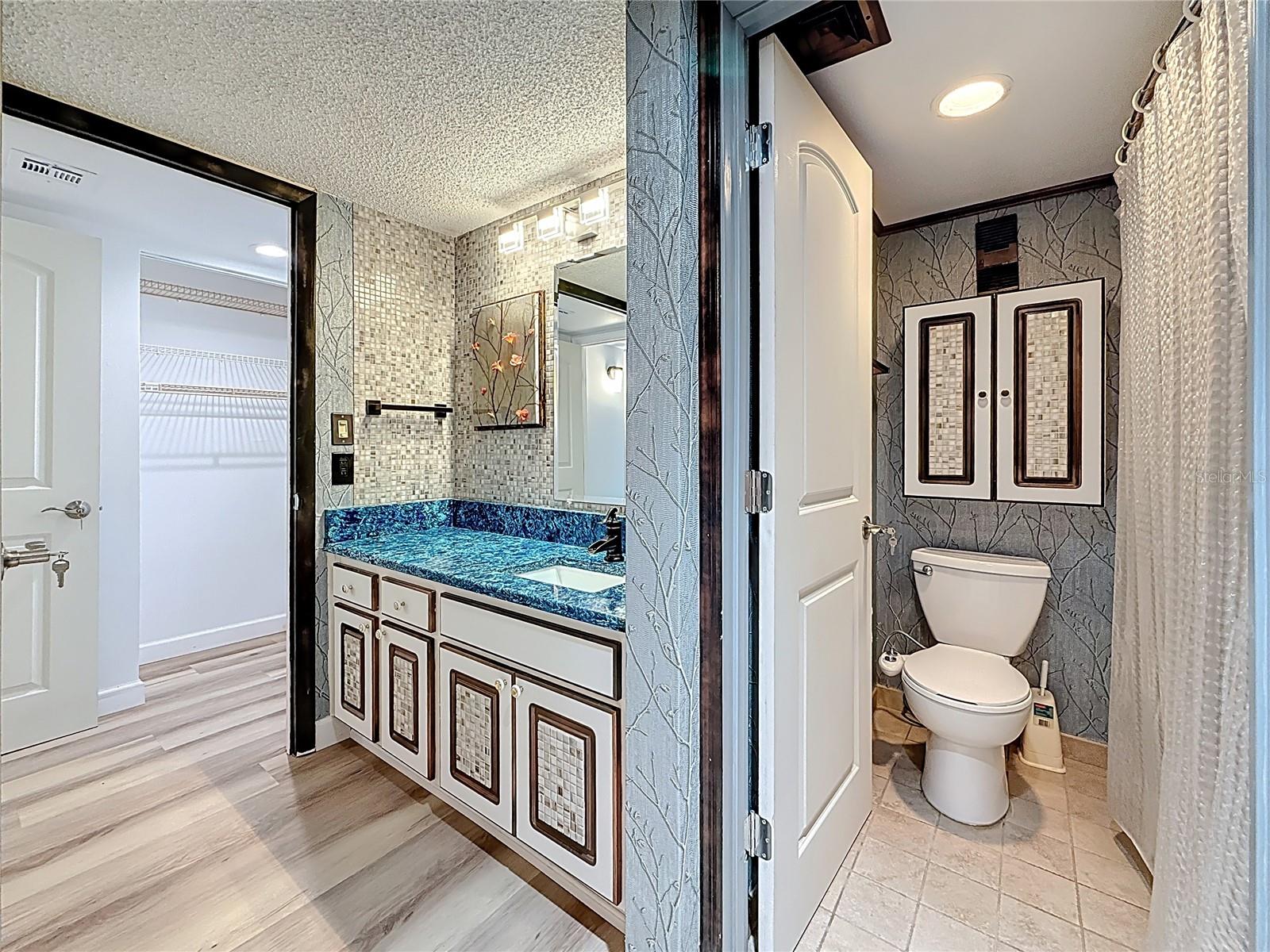 KEY CAPRI CONDO - Residential