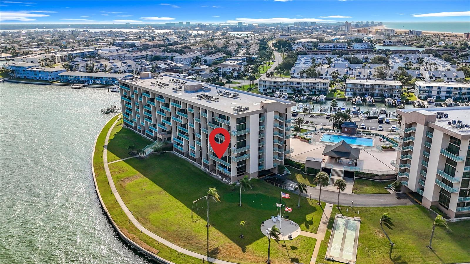 KEY CAPRI CONDO - Residential