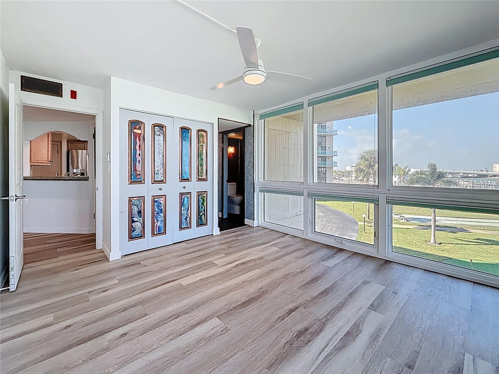 KEY CAPRI CONDO - Residential