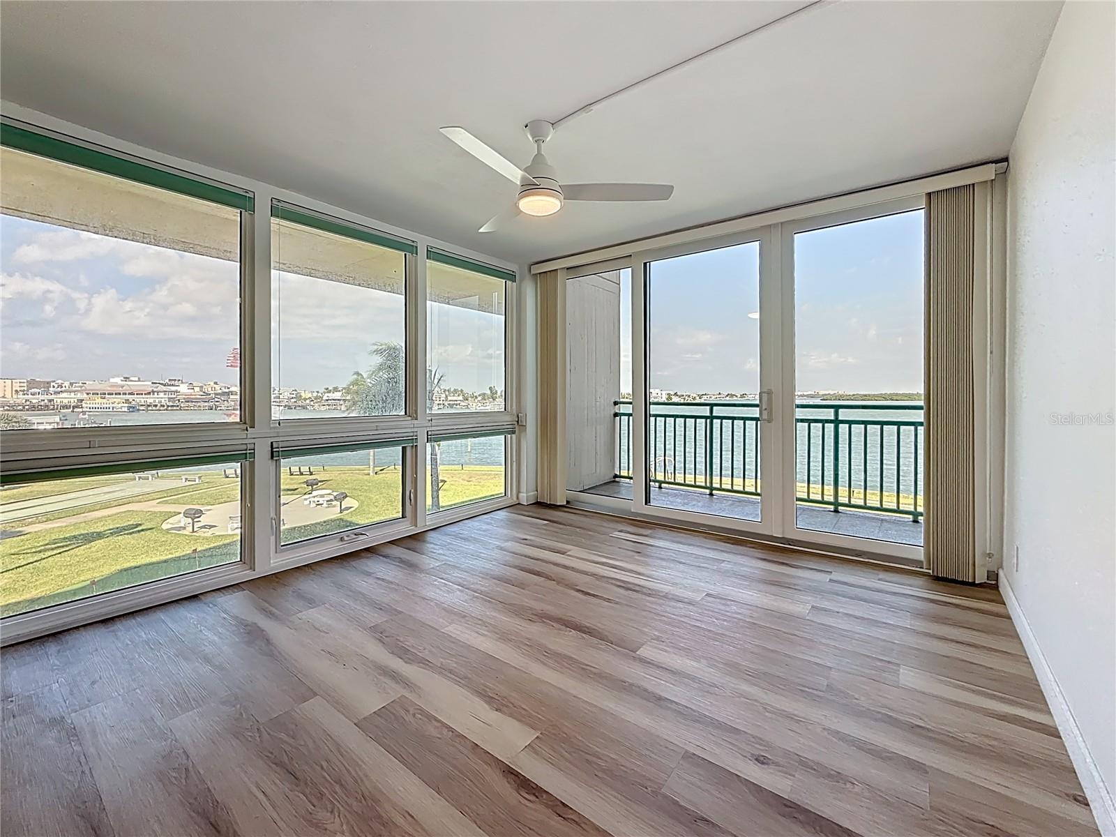 KEY CAPRI CONDO - Residential
