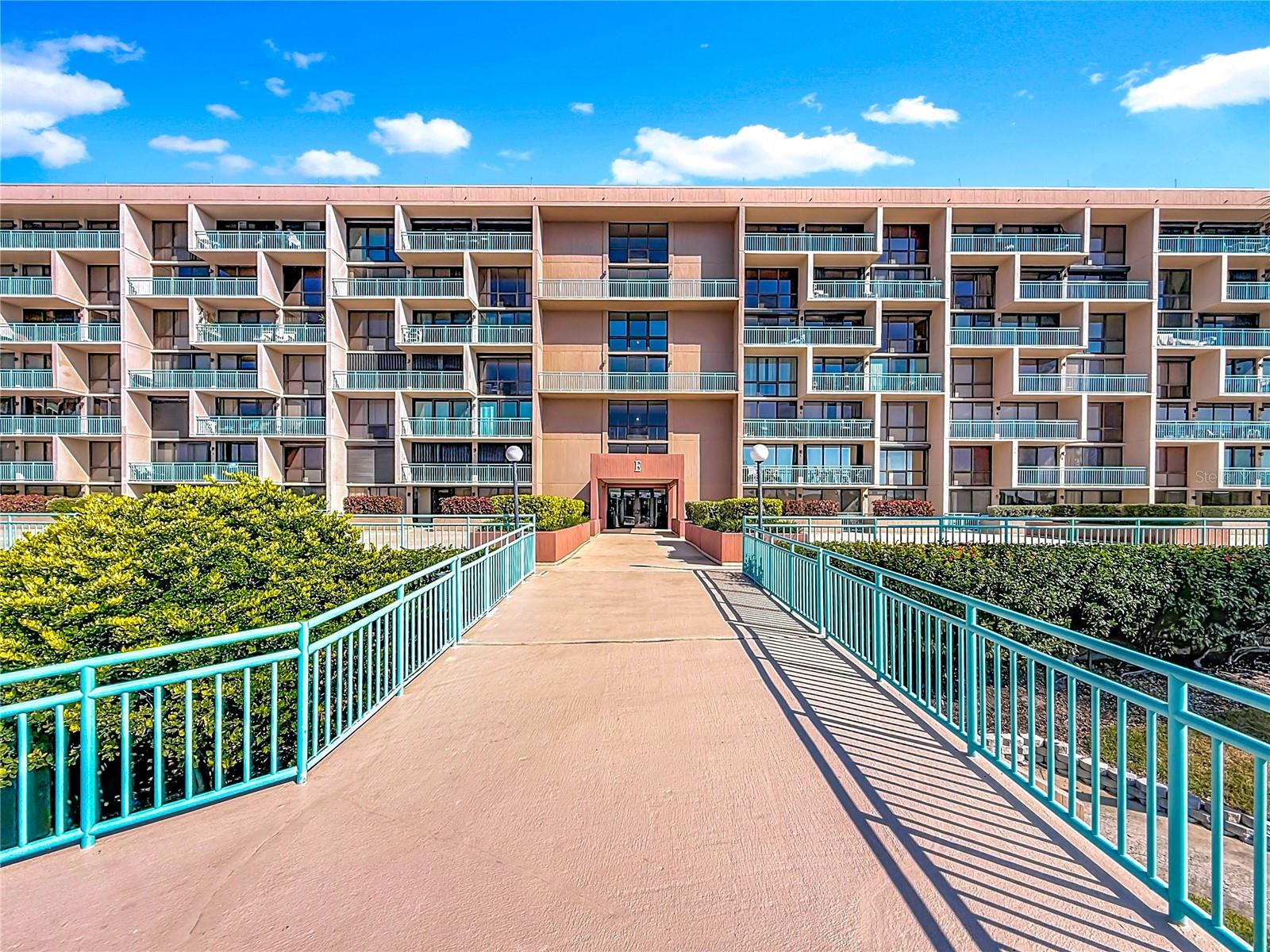 Casas a venda 4 - Jen Dantas 1 KEY CAPRI 201E