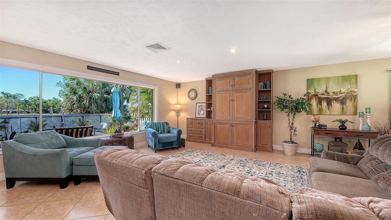 WHITFIELD COUNTRY CLUB - Residential