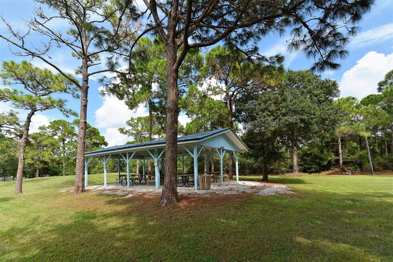 WHITFIELD COUNTRY CLUB - Residential